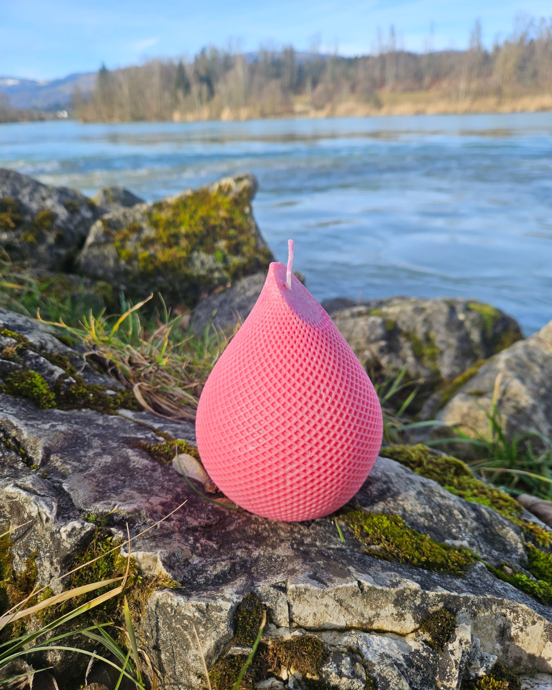 Minimalistische Wassertropfen-Kerze aus Rapswachs, elegante Dekoration, vegane Kerze, handgemacht in der Schweiz