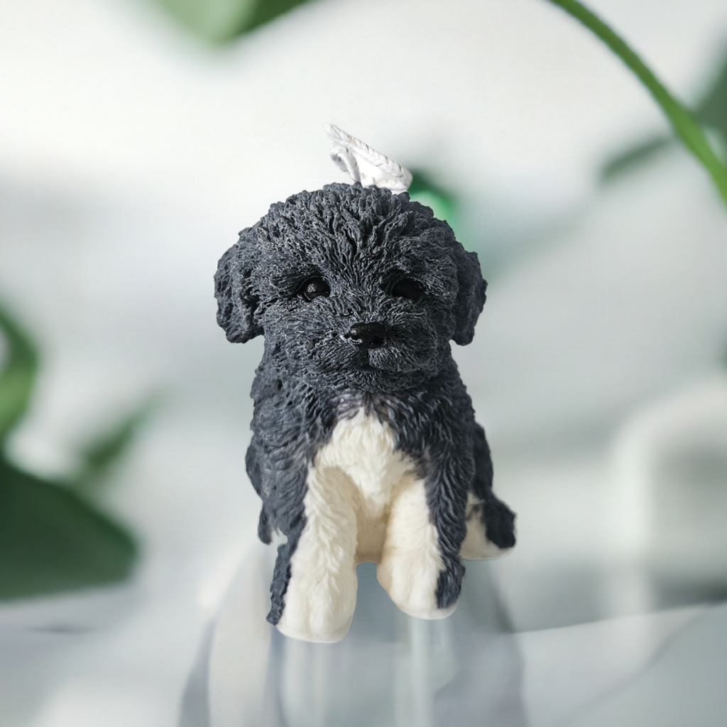 Handgemachte Hunde-Kerze aus nachhaltigem Rapswachs – perfekte Geschenkidee für Hundefreunde.